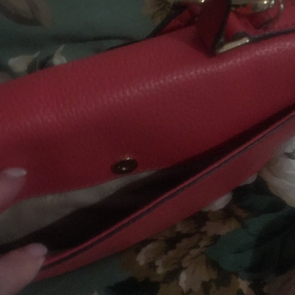 Michael Kors Coral Crossbody - Picture 4 of 6